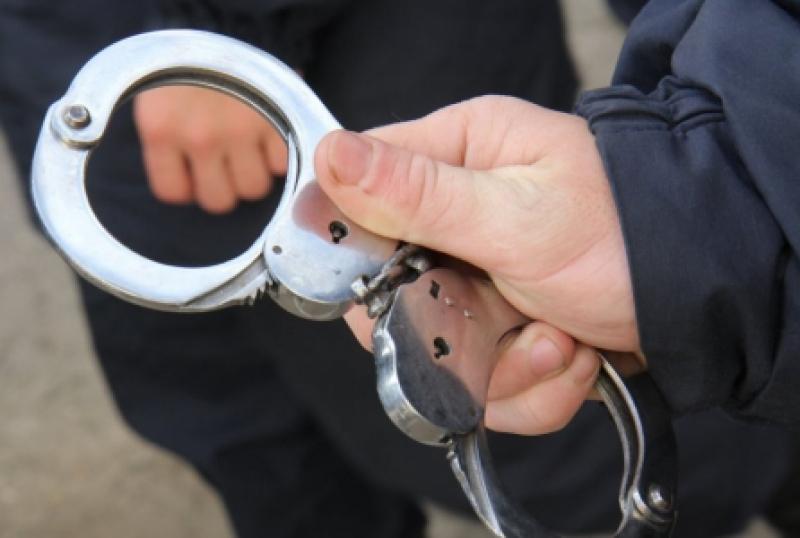 პოლიციამ თბილისში 3 ადამიანის დაჭრის  ბრალდებით ერთი პირი დააკავა - რა მოხდა ჭიაურელის ქუჩაზე