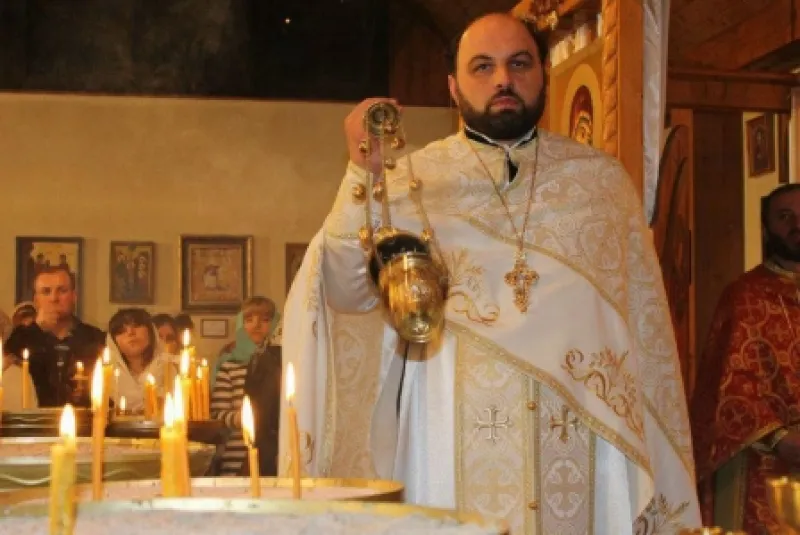 დეკანოზი თამაზ ლომიძე - რაც მეტ მატერიალურ მოვალეობას ჩამოიხსნის ეკლესია, მით მეტ სულიერ მადლს მიიღებს მოძღვრების საქადაგებლად