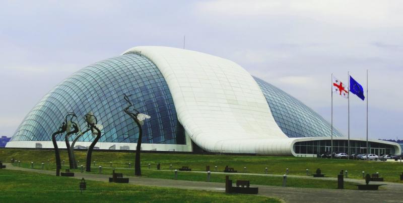 "ნაცმოძრაობიდან" და მმართველი კოალიციიდან გასული პარტიები - მათი შანსები და ხედვები