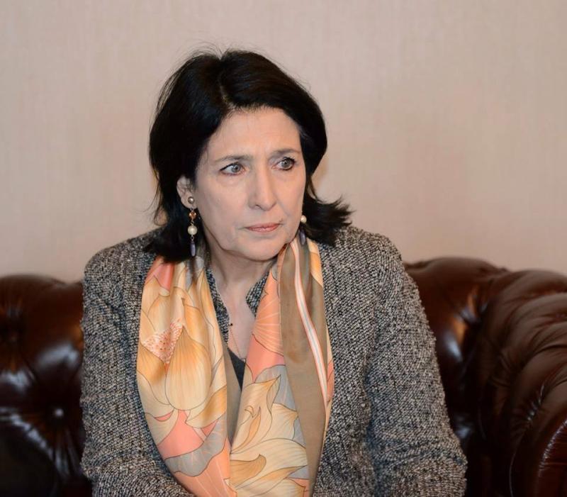 "მე ვაჟკაცობა ვიცი ერთი-ერთზე, არ ვიცი ჯგუფური... ძალადობა ადამიანებზე მიუღებელია, არაქართული" - პრეზიდენტი შაქარაშვილის საქმეზე