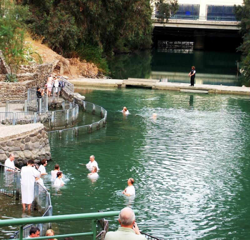სასწაული, რომელიც მდინარე იორდანეში ნათლისღების დღეს ხდება (+ვიდეო)