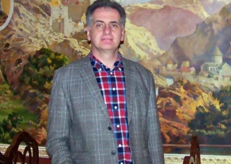 "შევარდნაძემ თქვა, კონსტანტინე იგორ გიორგაძესთან თუ ჩავიდა ჩაის დასალევად, მე ვერ დავალევინებდიო?" - კონსტანტინე გამსახურდია ზვიად გამსახურდიას საქმის გამოძიების შესახებ