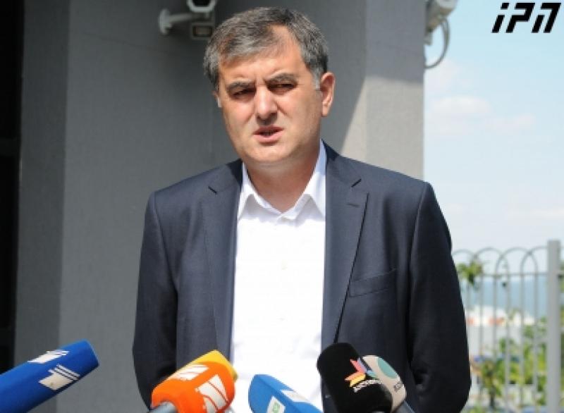 "ჩამოყალიბდნენ, უნდათ თუ არა მანდატის შეწყვეტა - შეწყვეტის დღე რომ ახლოვდება, თხოვნას აყოლებენ, არ შეწყვიტოთო" - სოზარ სუბარი