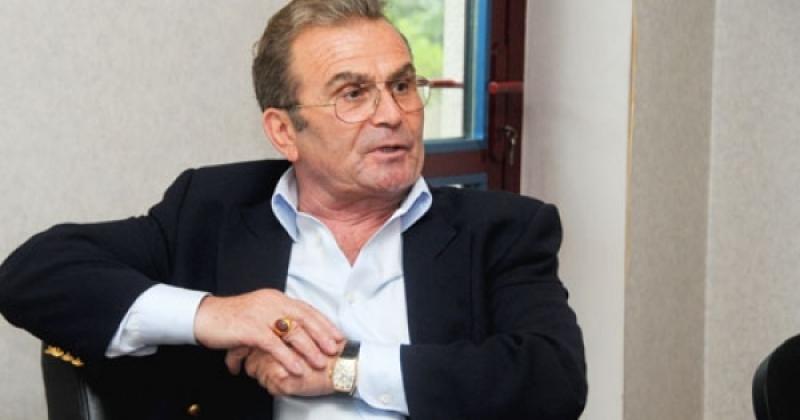 "ჩემი მეუღლე უსმენდა მამუკას, როცა მერობის სასურველ კანდიდატზე საუბრობდა და გადმომილაპარაკა, მგონი, შენ გგულისხმობს და არ გაბედოო" - თემურ ჭყონია