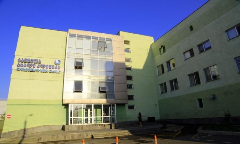 25 დღის ახალშობილი კორონავირუსით გარდაიცვალა - "ოჯახში კონტაქტით გადაედო, სამშობიაროდან გაწერის შემდეგ"