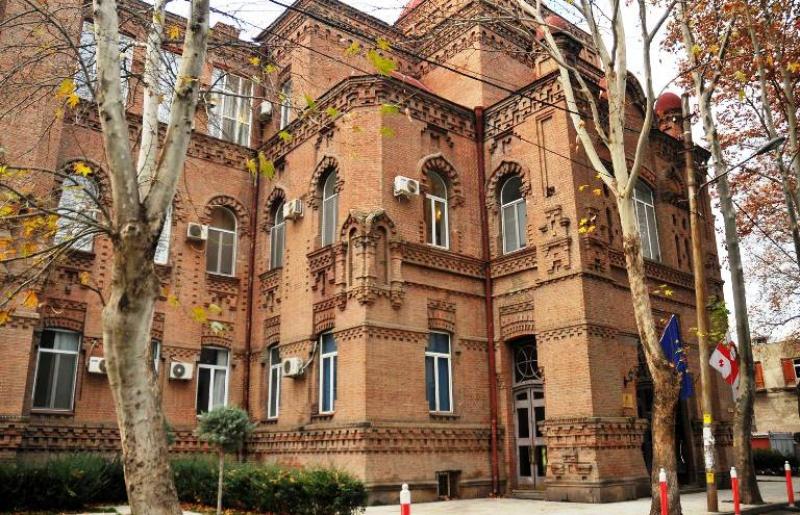 განათლების სამინისტრო მშობლებს მიმართავს