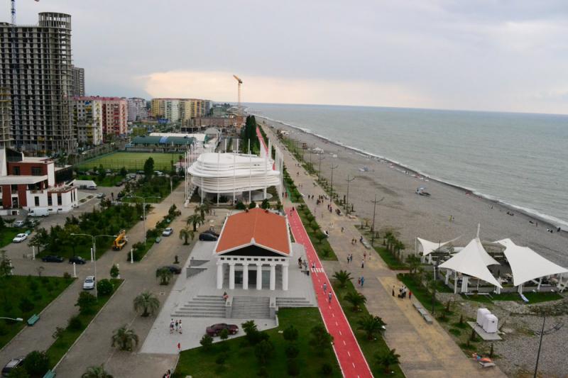 უბედური შემთხვევა ბათუმის ბულვარში - მშენებლობაზე მუშა გარდაიცვალა