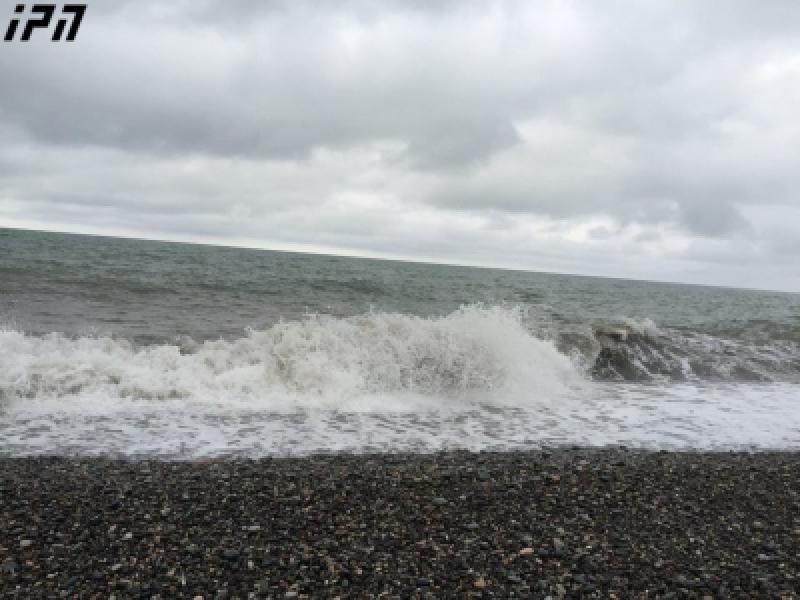 შავი ზღვის სანაპიროზე დღეს და ხვალ 4-5-ბალიანი შტორმია მოსალოდნელი