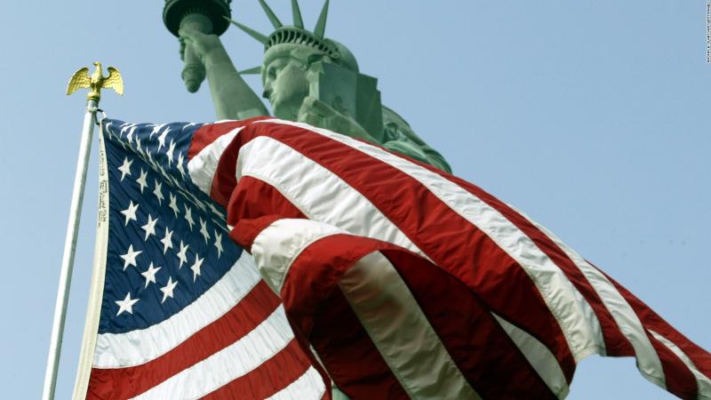 რა არის "გრინქარდი", რომლის მიღებას მილიონობით ადამიანი ცდილობს