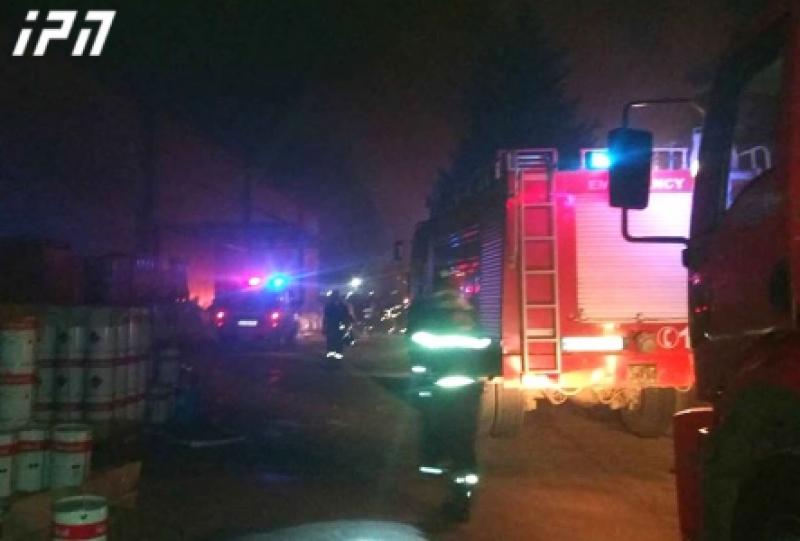 რას ამბობენ შპს "შარავანდის" თანამშრომლები საწარმოში გაჩენილ ძლიერ ხანძარზე 