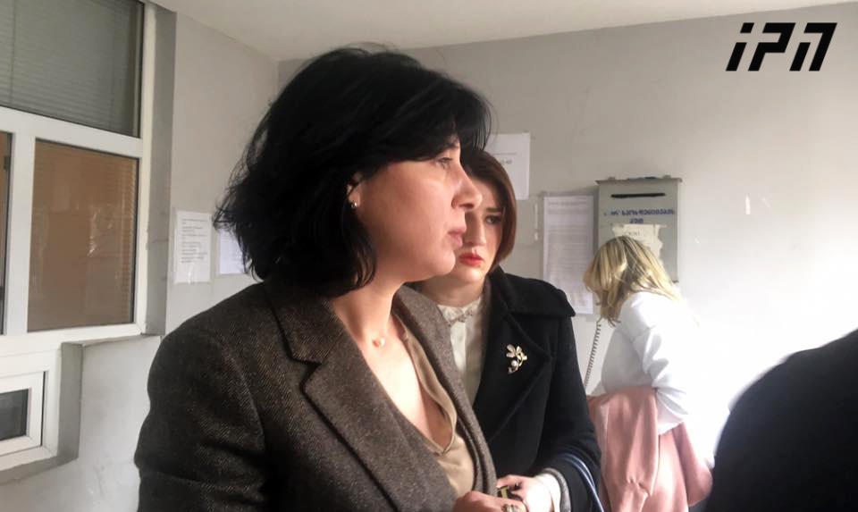 "ძალადობა მცირეწლოვანი შვილის თვალწინ მოხდა... 2 დღე ჩაკეტილი ჰყავდა" - ადვოკატი ანა ბაგრატიონის დაკითხვის დეტალებზე