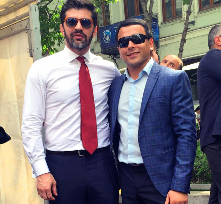 რა კომენტარს აკეთებს კახა კალაძე მარნეულის მერის დაკავებაზე