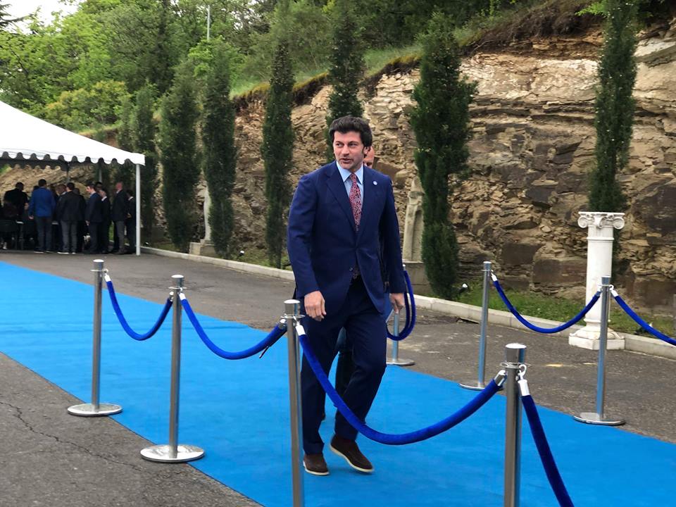 მზადება “ქართული ოცნების" ყრილობისთვის - რა ხდება მთაწმინდაზე