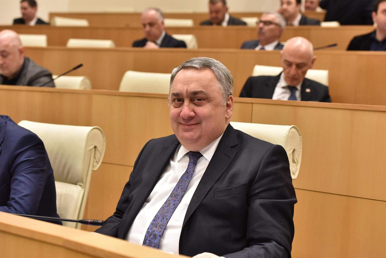 პარლამენტმა ზვიად კვაჭანტირაძე დიასპორის კომიტეტის თავმჯდომარის თანამდებობიდან ვერ გადააყენა
