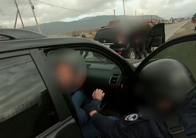 "ქურდული შეკრება" თბილისში ბიზნეს დავის გადასაწყვეტად - შსს-მ 5 პირი დააკავა