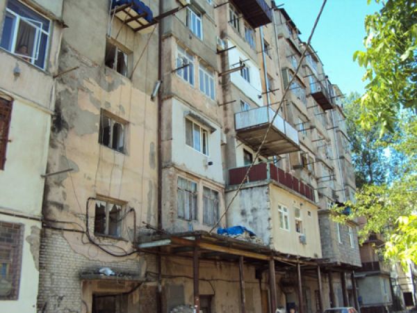 როგორ უნდა შეიცვალოს "ხრუშჩოვკების" ფასადი, რომლებიც ამახინჯებენ თბილისს - იდეა მერს