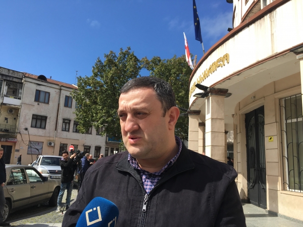 სასტუმრო "ლეოგრანდის" საქმეზე დაკავებული გიორგი მიქელაძე ბრალს არ აღიარებს