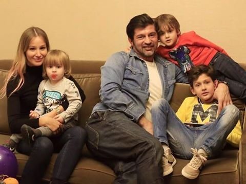 კახა კალაძე და ანუკა არეშიძე მეოთხე შვილს ელოდებიან