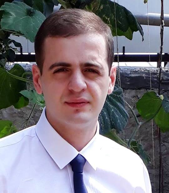 "გთხოვთ, გაავრცელეთ ეს ინფორმაცია, ვინც აღნიშნულ ადგილებში ცხოვრობთ ან გაივლით..." - ოჯახი და მეგობრები 26 წლის გიგი გეგეჭკორს ეძებენ