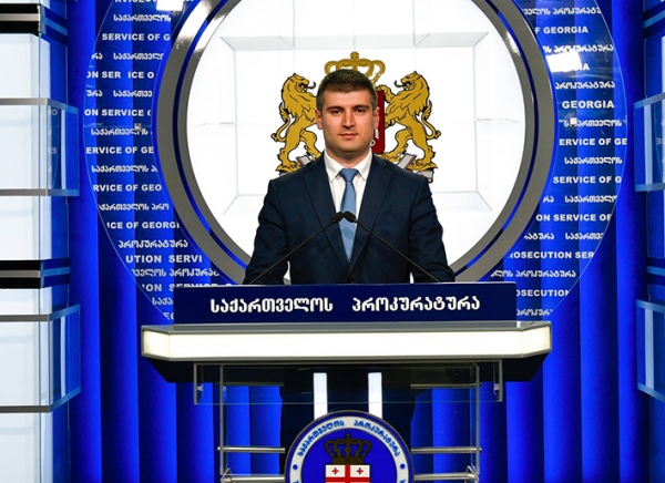 რუსთავის N6 ციხის ყოფილი დირექტორი და მისი მოადგილე დააკავეს