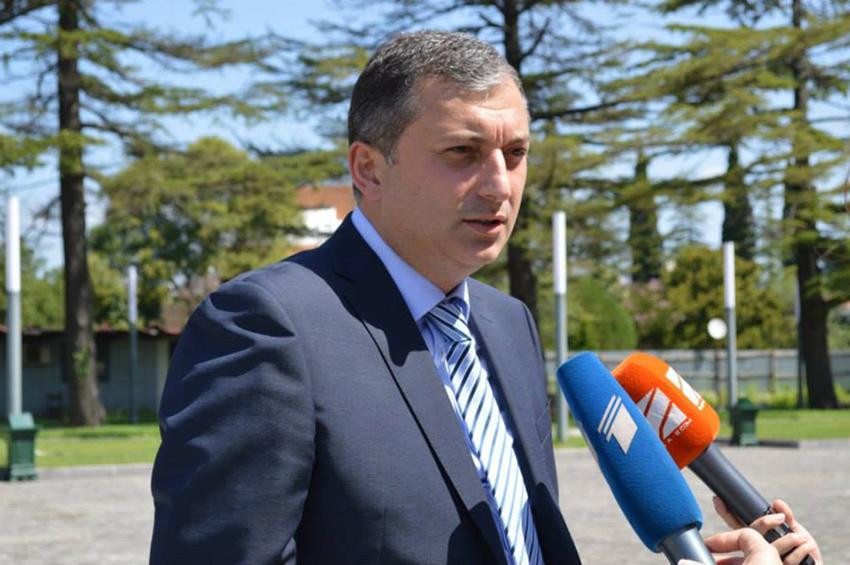 ფოთის საკრებულოს თავმჯდომარეს დღეს ბრალს ოფიციალურად წაუყენებენ - რას ედავებიან ირაკლი კაკულიას