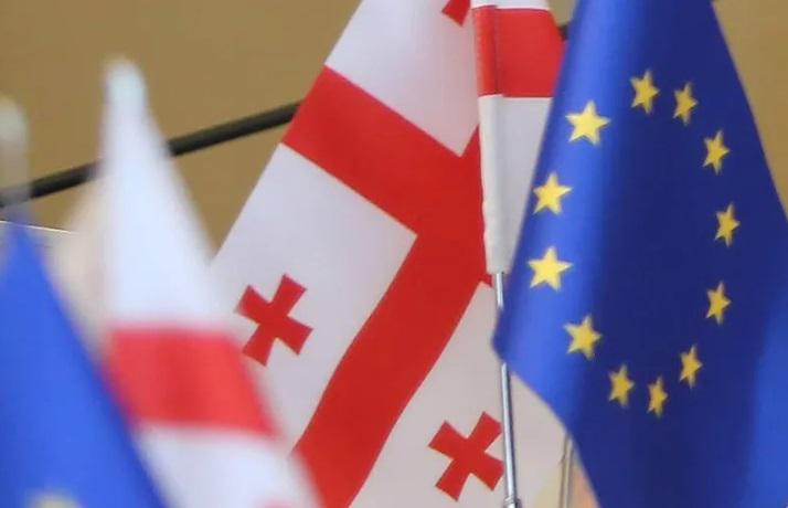 "ვგმობთ რუსეთის მიერ საქართველოს რეგიონების აფხაზეთისა და სამხრეთ ოსეთის აღიარებას და ამ ტერიტორიებზე მისი სამხედრო ძალების ყოფნის გაგრძელებას" - ევროკავშირის წარმომადგენლობა