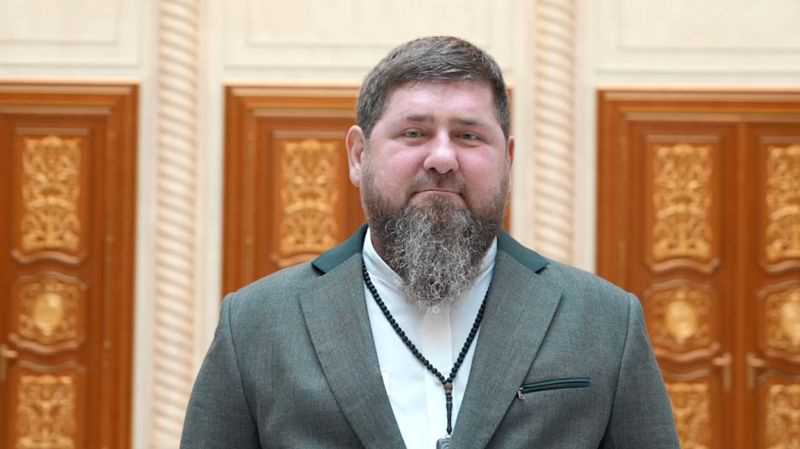 ”ეს დაავადება სიცოცხლისთვის საშიშია, თან ახლავს მტანჯველი ტკივილის შეტევები" - ჭორები თუ სინამდვილე: უახლესი ცნობები კადიროვის ჯანმრთელობის მდგომარეობის შესახებ