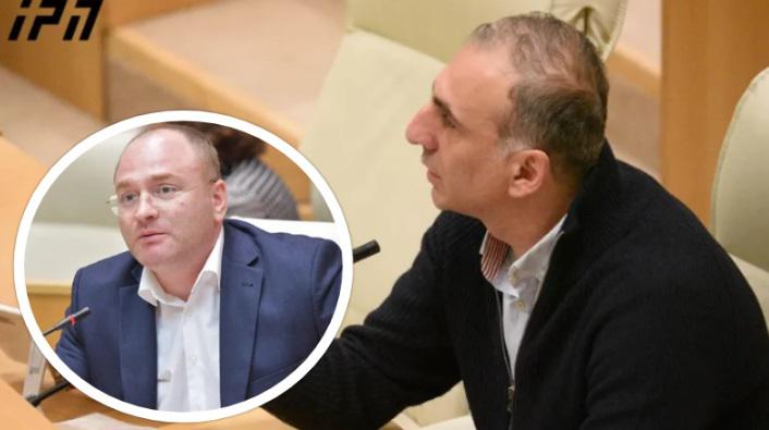 "კაცი არ ხარ? ეს სიტყვები  როგორ ამოგივიდა პირიდან?!  ნუ აჯანჯლებ, გადადექი, ბიჭო!" - ალეკო ელისაშვილი ირაკლი ბერაიას