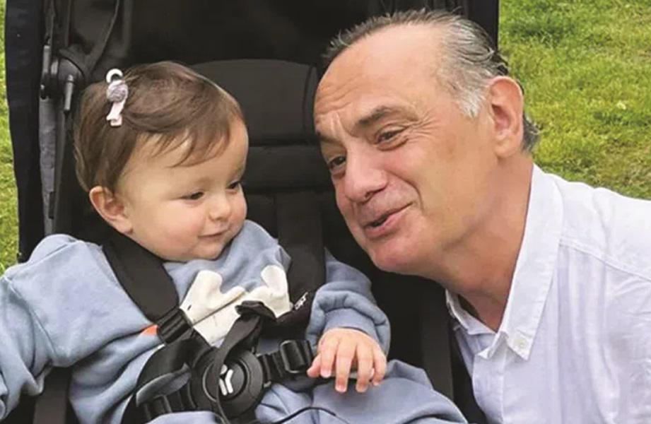 "ნანატრი შვილიშვილი გამიჩნდა, რომელიც ჩემთვის მზის სხივია... ამბობენ, რომ მე მგავს" - რეზო ჩხიკვიშვილი კარიერასა და ოჯახზე