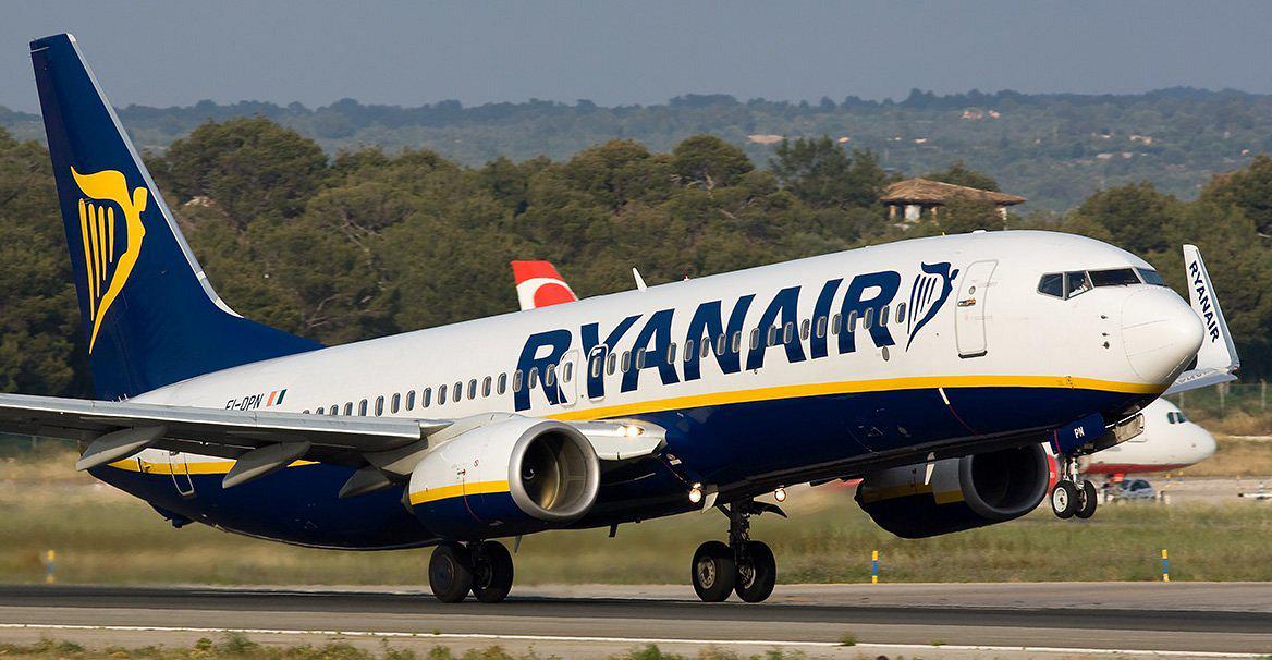 ტურბულენტობის გამო გერმანიაში Ryanair-ის თვითმფრინავი ავარიულად დაეშვა - დაშავდა 9 ადამიანი