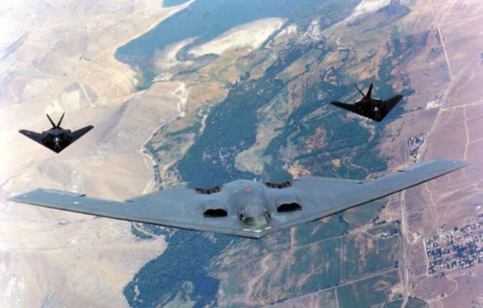 2-მილიარდიანი B-2 Spirit  - რა შესაძლებლობები აქვს ბომბდამშენს, რომლითაც აშშ-მა ირანის ბირთვულ ობიექტებს დაარტყა