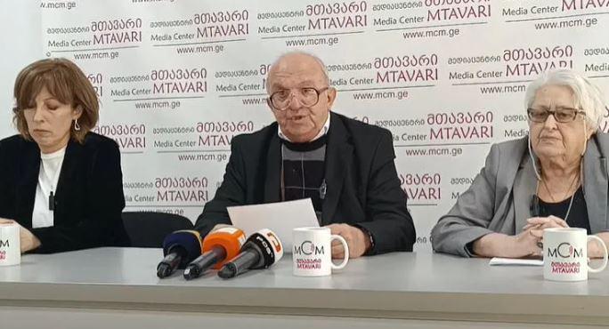 “არც 2024 და არც მიმდინარე წელს ცრემლსადენ-გამაღიზიანებელი აირით მოწამვლის გამო, საავადმყოფოსთვის არავის მიუმართავს“ - ტოქსიკოლოგი თემურ კობიძე