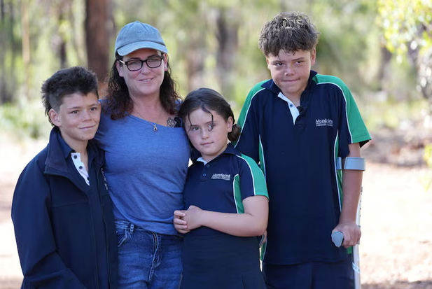 What Happened Off the Australian Coast: 13-Year-Old Swims for Hours to Save Family
