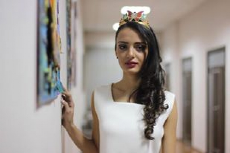 სკანდალი "მის თბილისი 2016"-ის გარშემო - კონკურსის გამარჯვებულს სპონსორი მოგებულ მანქანას აღარ აძლევს