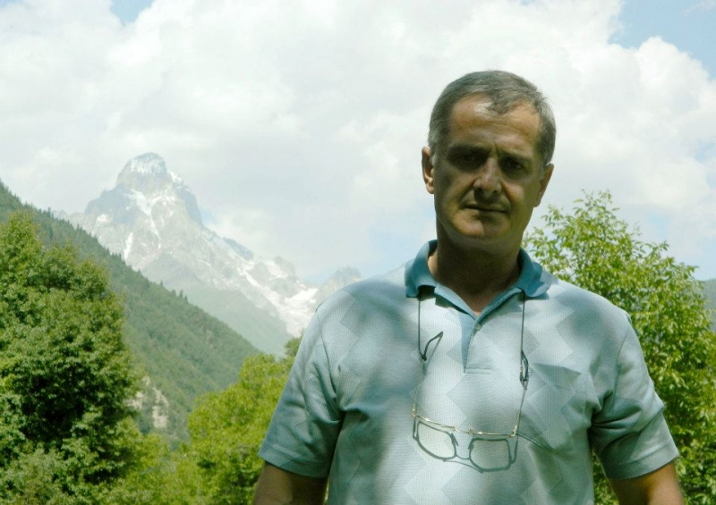 "ბიძინა ივანიშვილი - რომის პაპივით უცდომელი ადამიანი" - სოსო ჯაჭვლიანის განმარტებითი ლექსიკონი