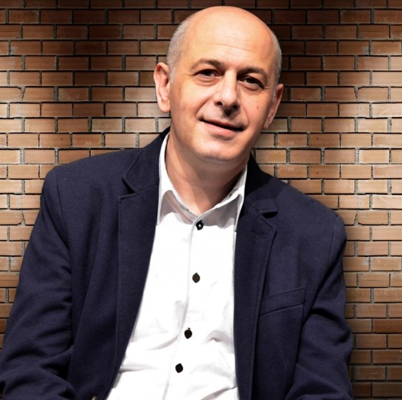 გია როინიშვილი თუმანიშვილის თეატრიდან გააგდეს