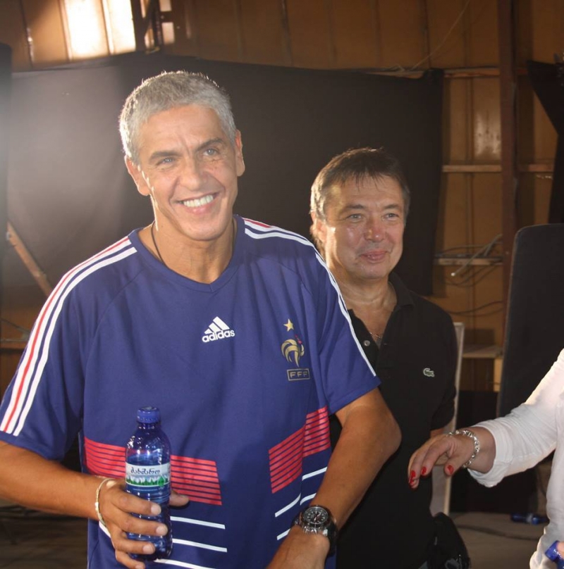 "ტაქსის" ვარსკვლავის საიდუმლო სტუმრობა თბილისში - სამი ნასერის ვიზიტის ექსკლუზიური კადრები