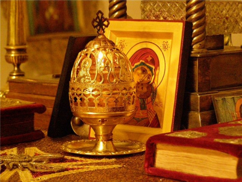 როგორ განვალაგოთ ხატები და აუცილებელი ხატები, რომელიც სახლში უნდა გვქონდეს