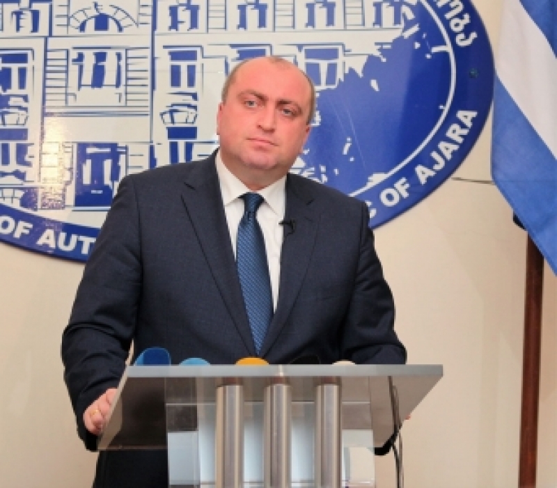 არჩილ ხაბაძე აჭარის მთავრობის თავმჯდომარის თანამდებობიდან გადადგა