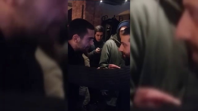 ხმაური და ჩაშლილი სამუშაო პროცესი - რა ხდებოდა "ბიბლუსი გალერიში", როცა იქ "აუდიტორია115-ის" წევრები შეიჭრნენ