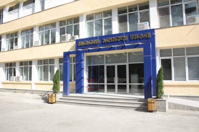 დაჭრილ ტაქსის მძღოლს ქირურგიის ცენტრში ოპერაცია უტარდება