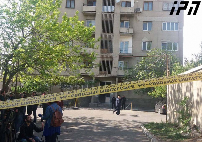 თბილისში, ზესტაფონის ქუჩის ერთ-ერთი კორპუსიდან მოსახლეობის ევაკუაცია მიმდინარეობს