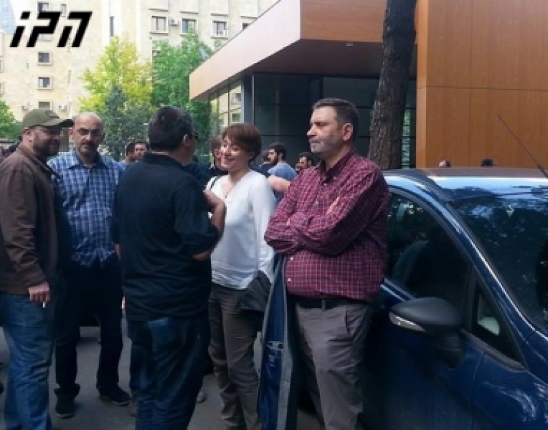პროკურატურასთან მიმდინარე აქციას ”ნაციონალური მოძრაობის” წევრები შეუერთდნენ