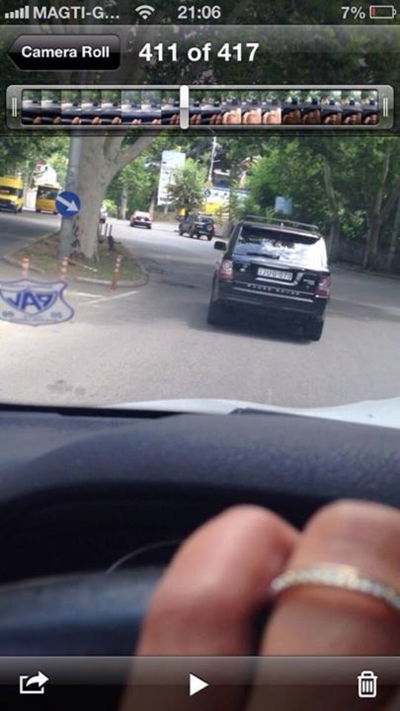 "ჩემი რენჯროვერით ყოფილი მაღალჩინოსნის შვილი დადის" - ვის ამხელს კოდუას სასტიკად ცემაში ბრალდებულის მეუღლე