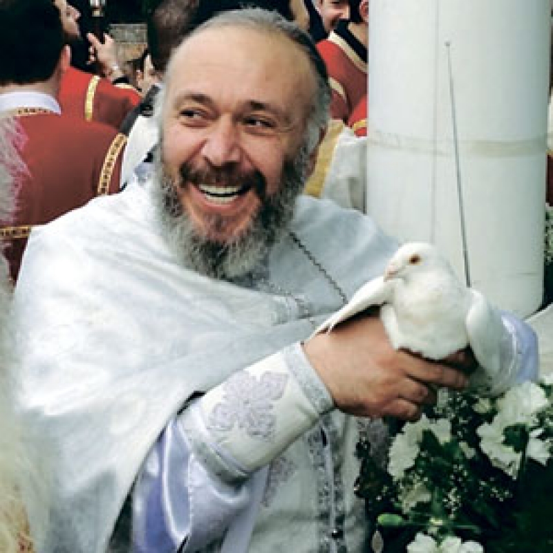 "ვინ ურჩია ნინო სუბლატს, რომ დემონური შესამოსლით და დემონური სახით გამოსულიყო?" - მამა ანთიმოზი ნინა სუბლატს მიმართვს
