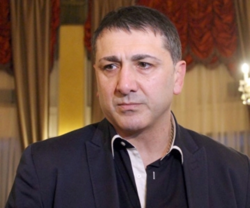 ბათუმის მაჟორიტარი დეპუტატი - აქციის მონაწილეები შეიყვანეს შეცდომაში, წააქეზეს, მიუტანეს დასალევი და ტომრებით ქვები