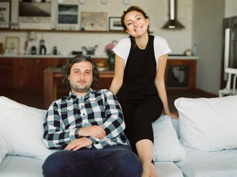 გიგი დედალამაზიშვილის მშობლიური სახლი და ერთოთახიანი ბინა, სადაც ცოლ-შვილთან ერთად გადასახლდა 