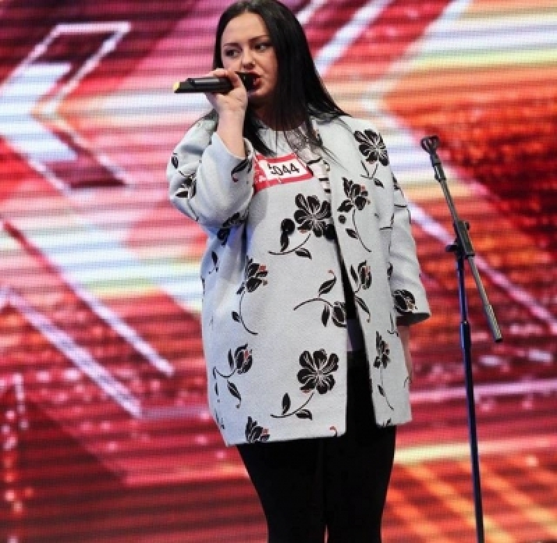 19 წლის ორსული კონკურსანტი ჟიურიმ "X Factor-ისთვის ზედგამოჭრილად" შეაფასა