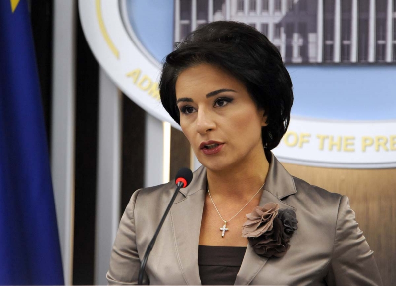 "ნუ შვებით ტელევიზიებო ამას, ნუ ქმნით ასეთ" სახეებს" - რამ გააღიზიანა სააკაშვილის ყოფილი პრეს-სპიკერი მანანა მანჯგალაძე?