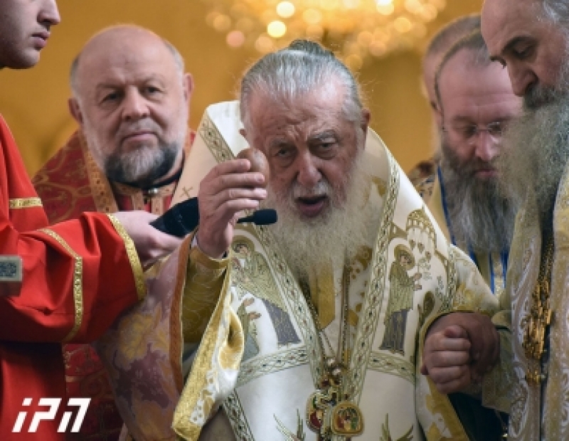 პატრიარქი სამებაში შენდობის წესს 19:00 საათზე აღავლენს